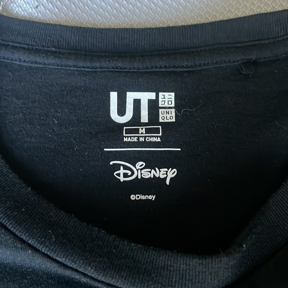 Uniqlo x Disney Donald Duck Unisex Tee Black Size Medium with side pocket - Picture 6 of 11